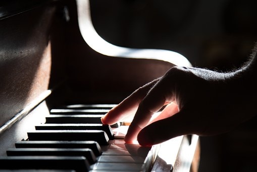 Pianist - Music Instrument Players