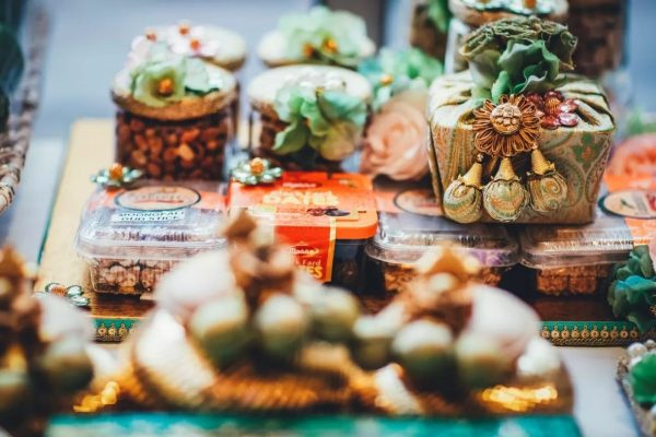 gifting packing